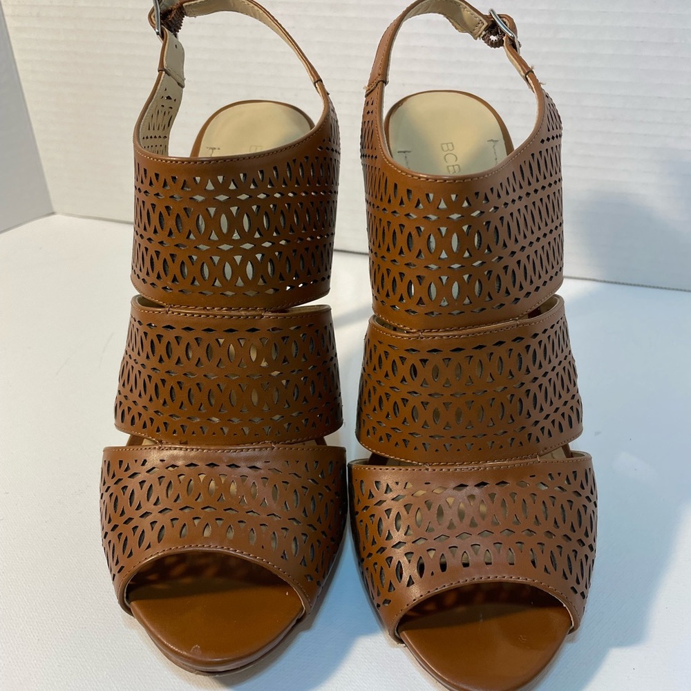BCBGeneration 4" Heels. Open toe. These are my absolute favorite & hard to find! - Picture 4 of 5